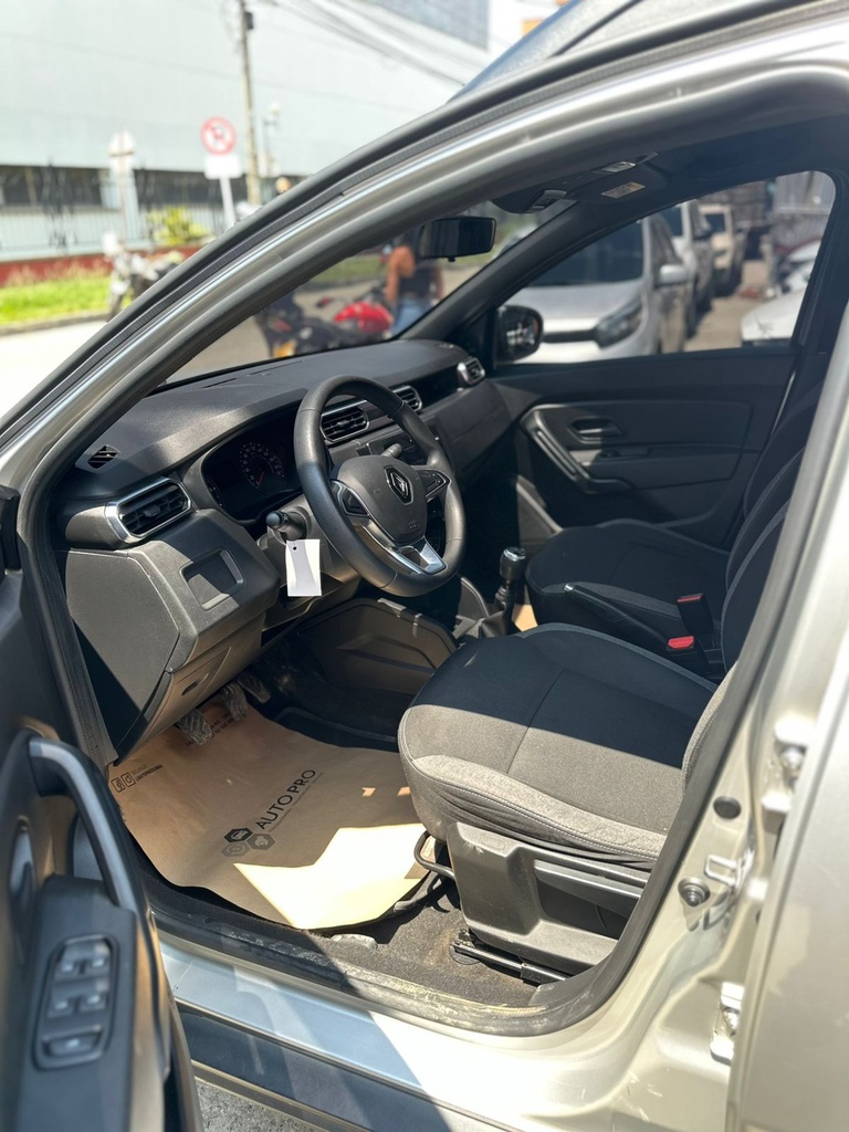 RENAULT DUSTER ZEN FL 2022 MEC