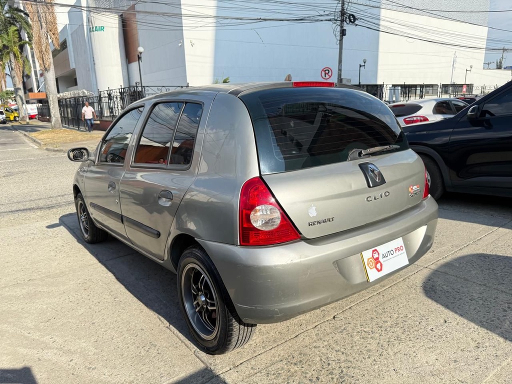 RENAULT CLIO CAMPUS 1.200CC AA DA 2015 MEC