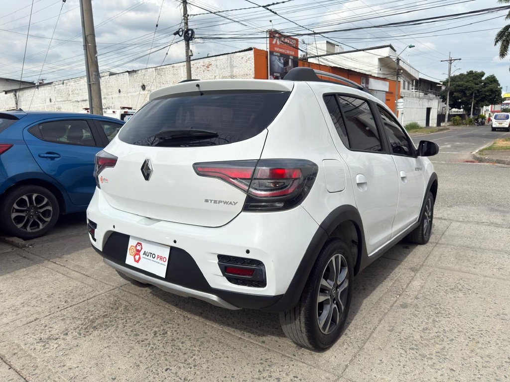 RENAULT STEPWAY INTENS+16V FL 2023 AUT