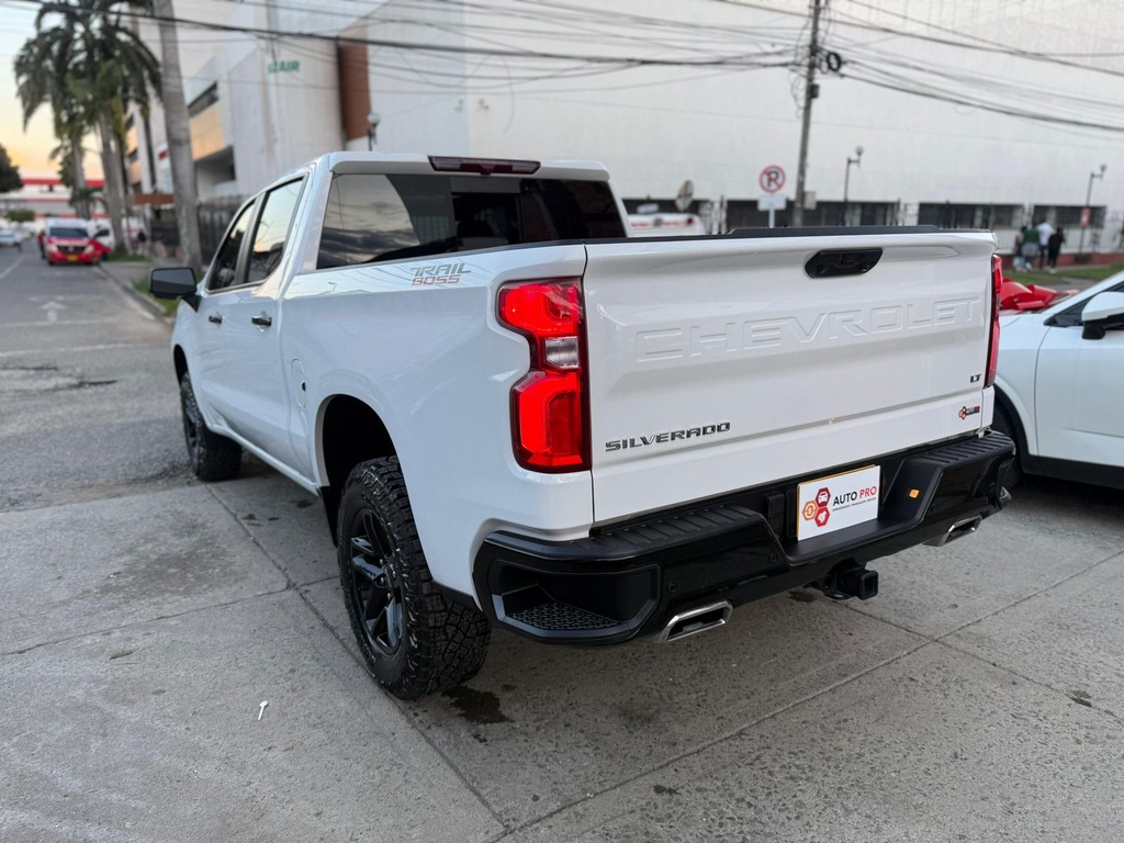 CHEVROLET SILVERADO Z71 5.300CC 4X4 TRAIL BOSS 2024 AUT