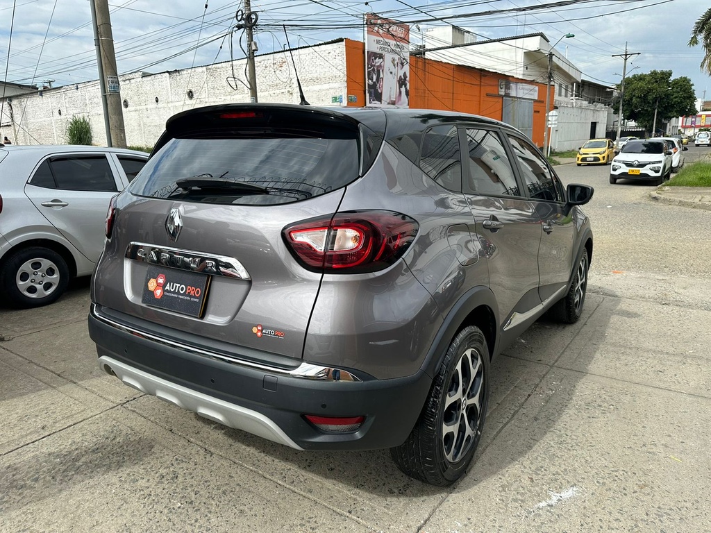 RENAULT CAPTUR INTENS 2.000CC 2022 AUT 