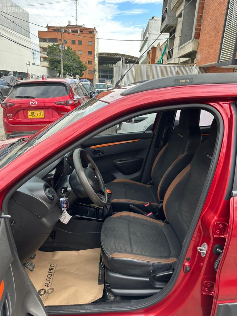 RENAULT KWID OUTSIDER 2020 MEC