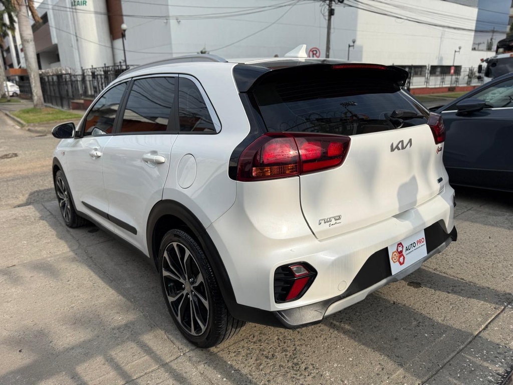 KIA NIRO EMOTION 1.600CC HYBRID 2023 AUT