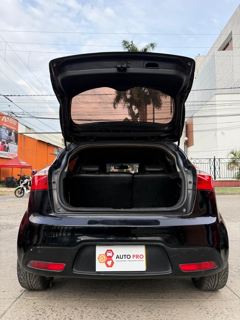 KIA RIO HATCH BACK 1.400CC 2013 MEC