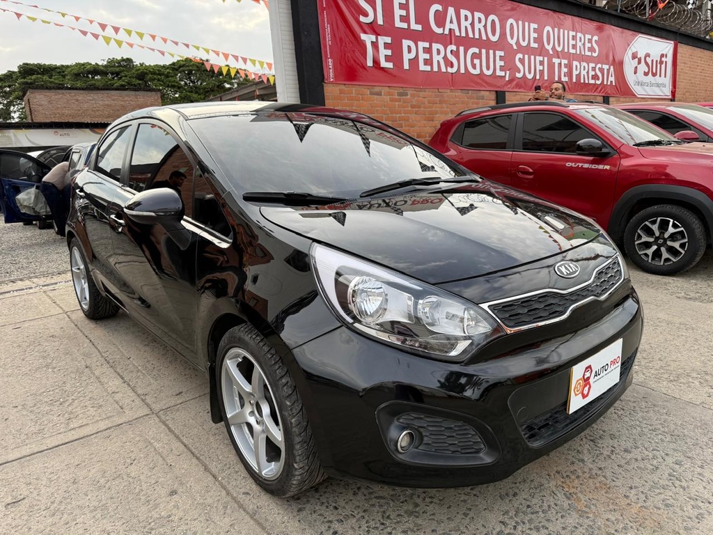 KIA RIO HATCH BACK 1.400CC 2013 MEC